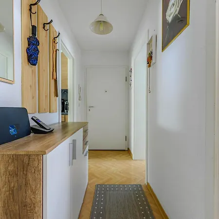 3-room In Mittelfeld Near Trade Fair - Messe Appartement